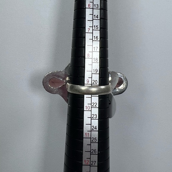 Shiva Shell 925 Gemstone Ring size 9 - Picture 2 of 3